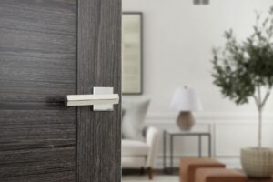 Senza Pari Davoli Lever Door Handle on Flush Square Rose PC - Image 2