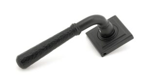 Matt Black Hammered Newbury Lever on Rose Set (Square) - Unsprung