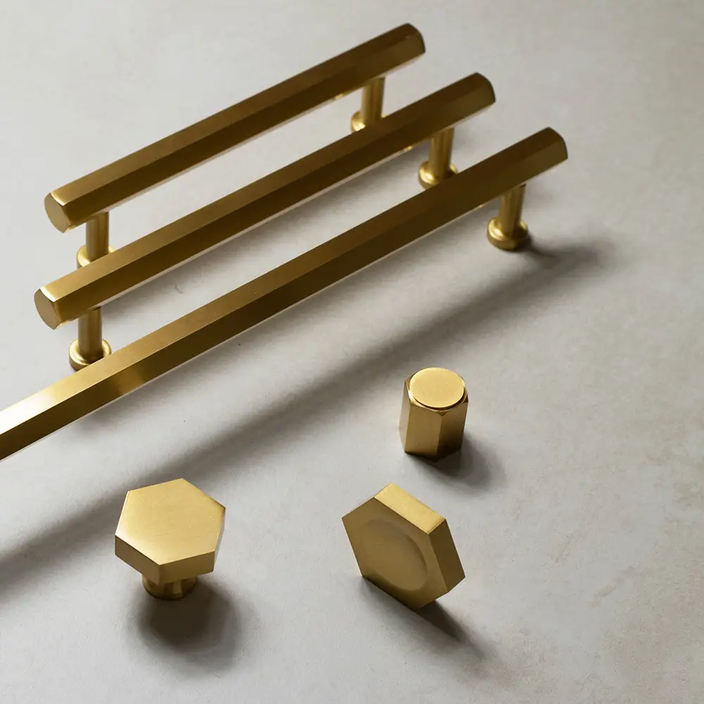 Millhouse Brass Pennington Hexagonal T-Bar Cabinet Pull Handle on Backplate 160mm - Polished Chrome - Image 2