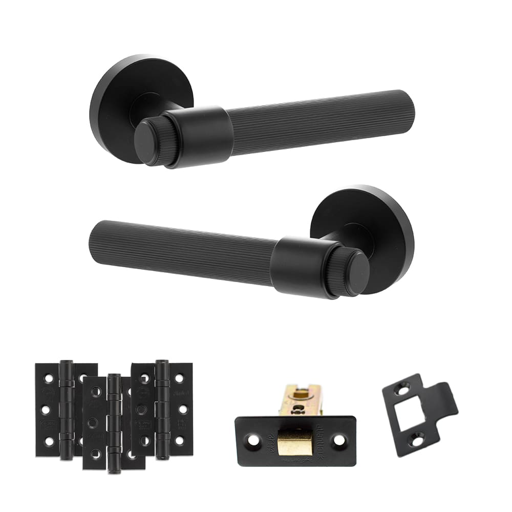 Senza Pari Fasana Matt Black Door Handle Pack on Round Rose